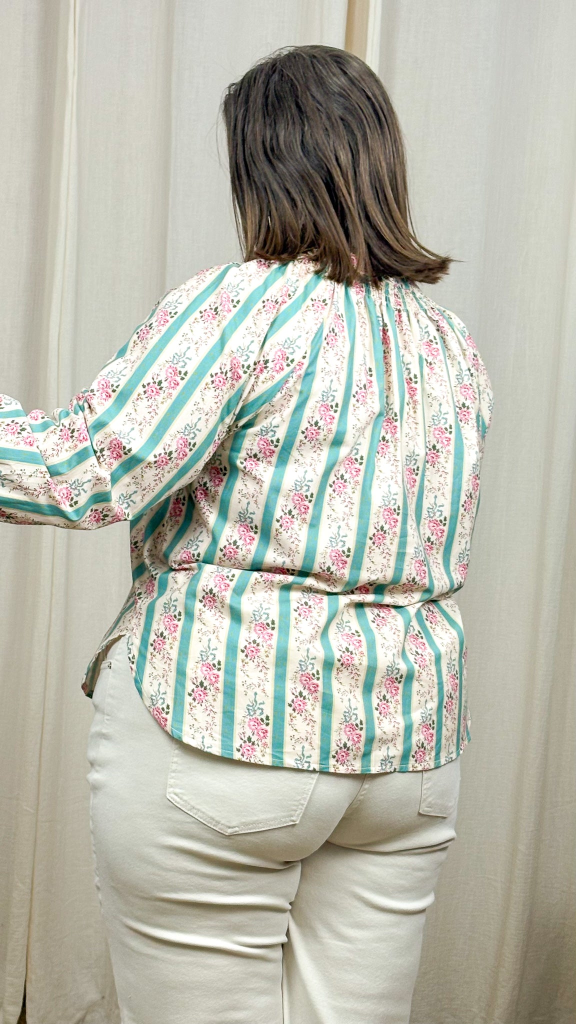 Blouse Laura – Blouse rayée fleurie
