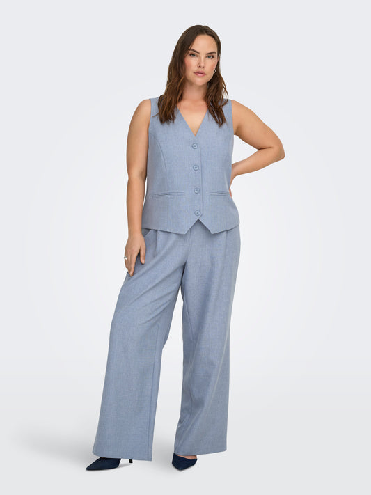 tenue de mariage femme grande taille élégante en ensemble blazer pantalon et gilet bleu clair