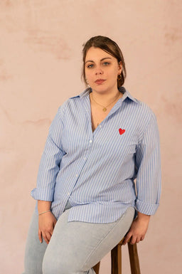 Chemise à rayures avec broderie coeur rouge - Chemise Hélène - grande taille -  LAÏLLA