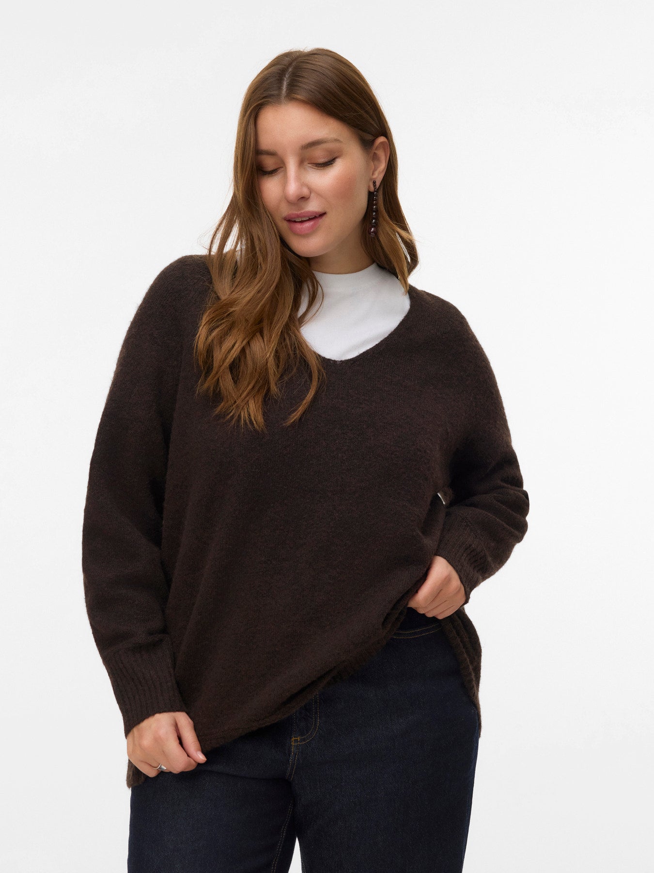 Pull Aquarius – Pull col V chocolat en maille douce