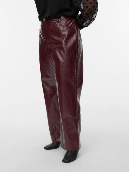 Pantalon Tessa – Pantalon large effet cuir bordeaux