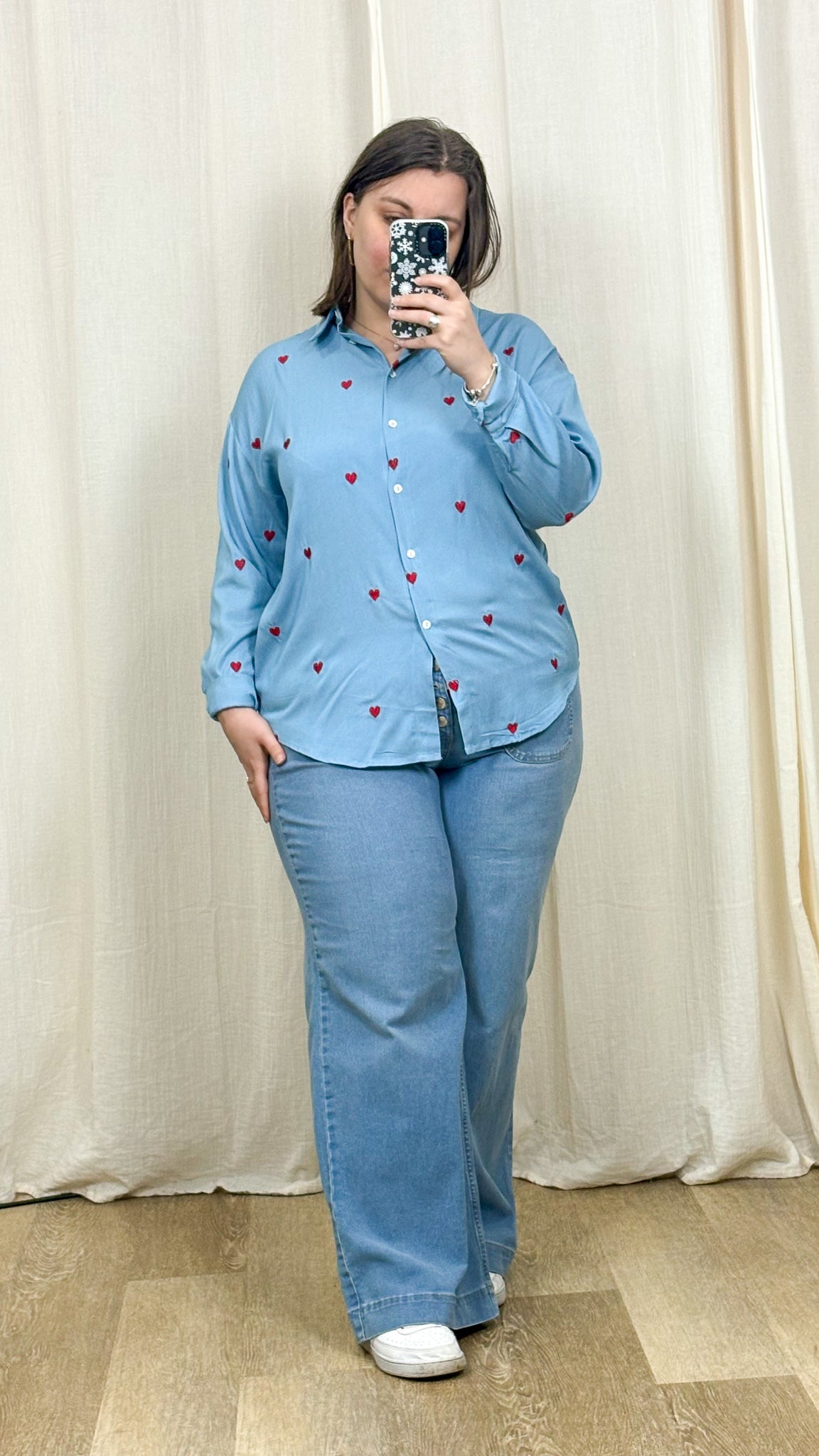 Chemise à cœurs brodés – Chemise femme bleu ciel