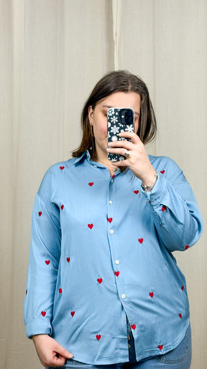 Chemise à cœurs brodés – Chemise femme bleu ciel