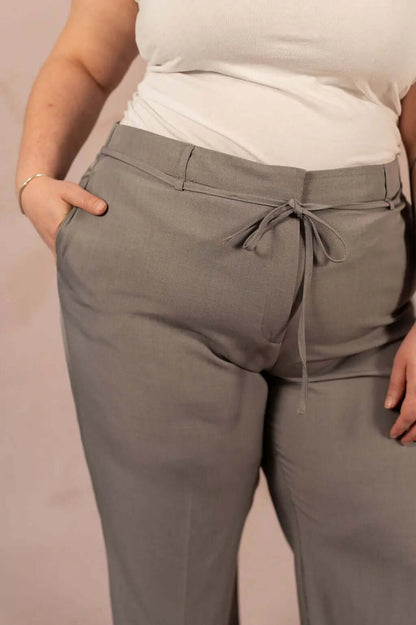 Pantalon tailleur droit - Pantalon Marine - grande taille -  LAÏLLA