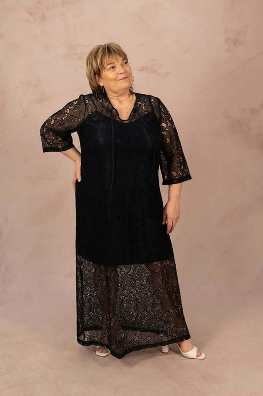 Robe longue en dentelle - grande taille -  LAÏLLA