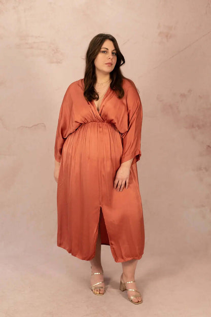 Robe satinée avec élastique - Robe Iris - grande taille -  LAÏLLA