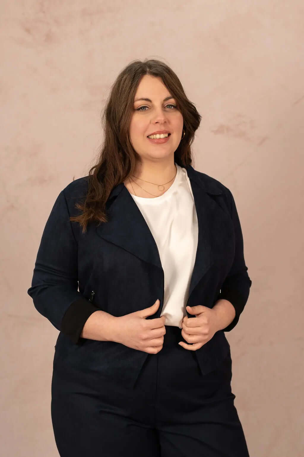 Veste courte en suédine - Veste Paola - grande taille -  LAÏLLA