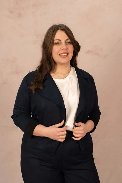 Veste courte en suédine - Veste Paola - grande taille -  LAÏLLA