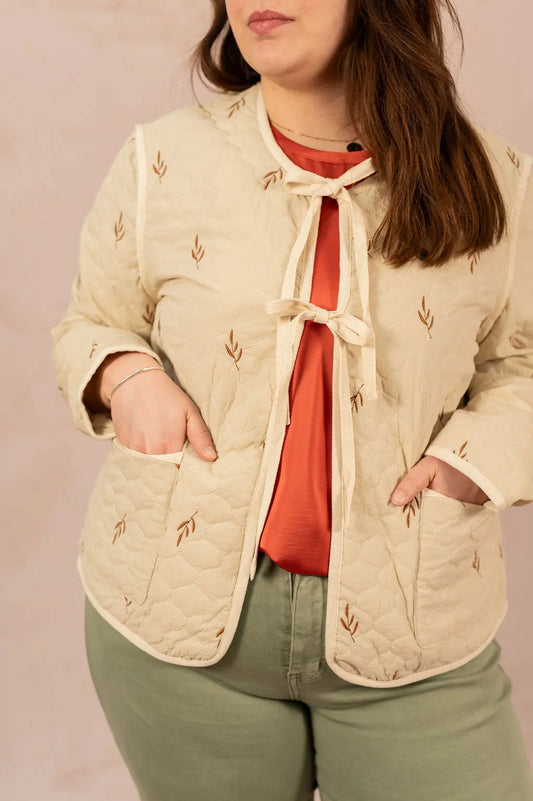 Veste matelassée avec nœuds - Veste Evelyn - grande taille -  LAÏLLA