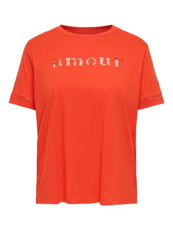 T-shirt rouge avec l’inscription "amour" vu de face à plat